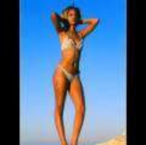 Meet your model: Monique @ Sky Corp - Picture 6 of 7